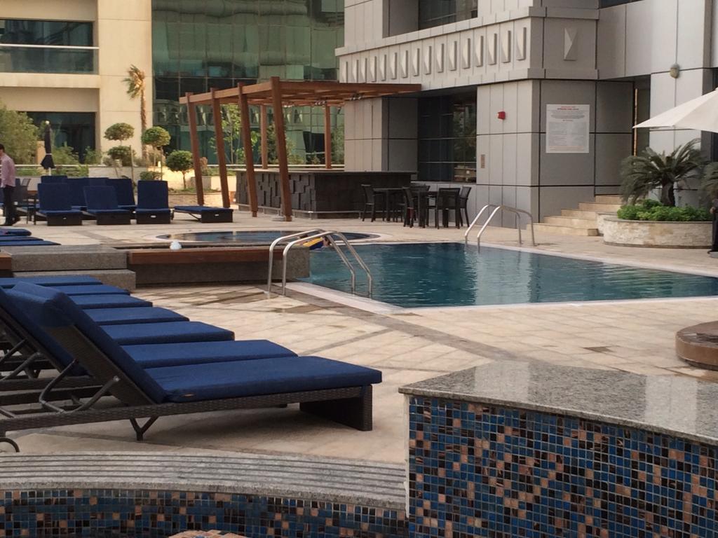 Yanjoon Holiday Homes - Princess Tower Apartments Dubai Esterno foto