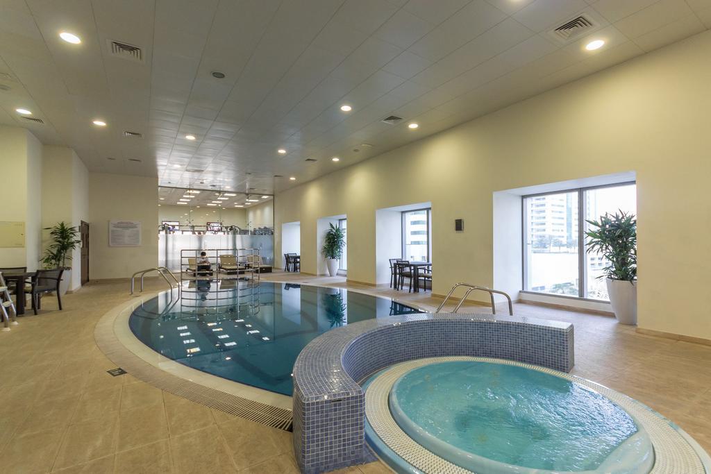 Yanjoon Holiday Homes - Princess Tower Apartments Dubai Esterno foto