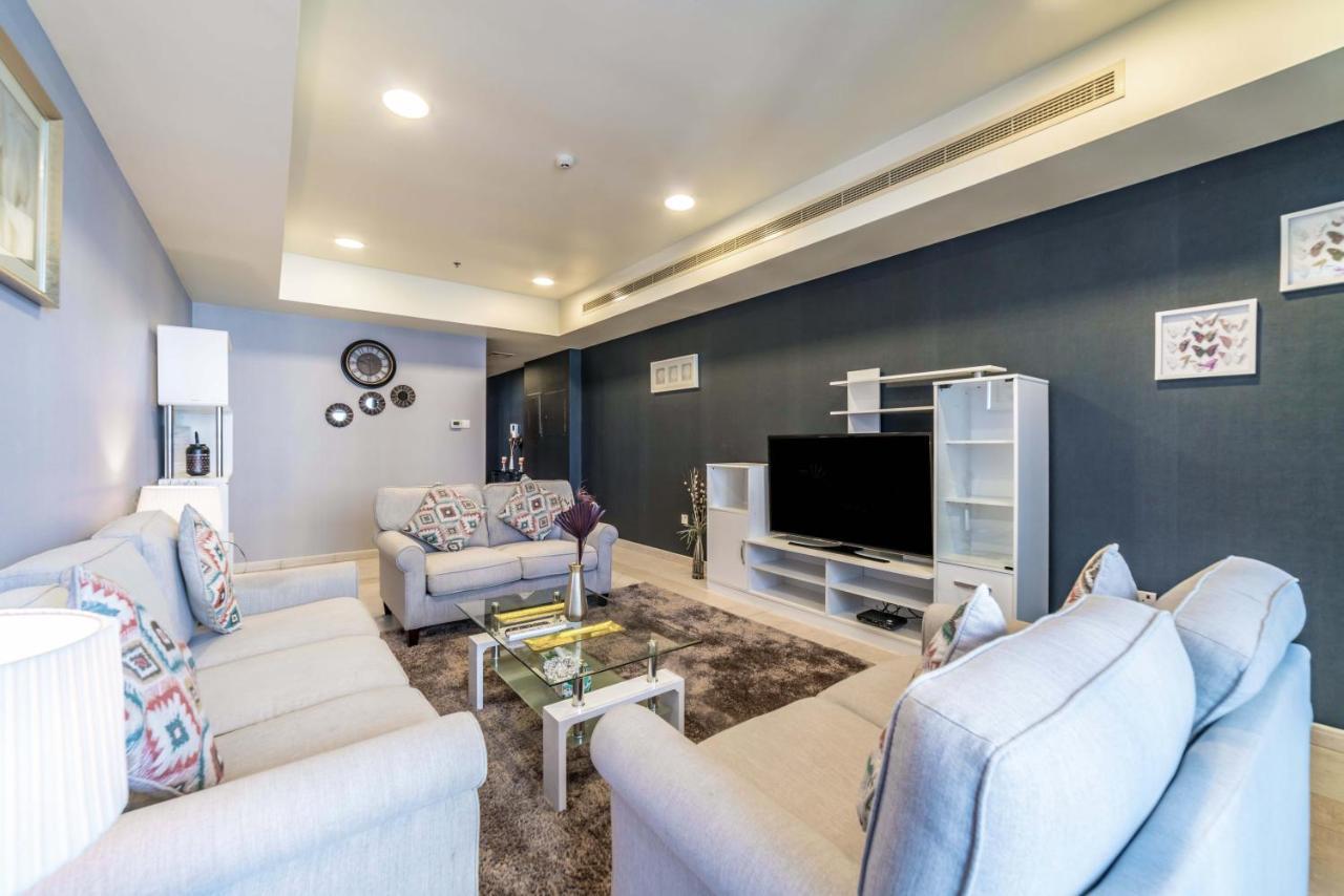Yanjoon Holiday Homes - Princess Tower Apartments Dubai Esterno foto