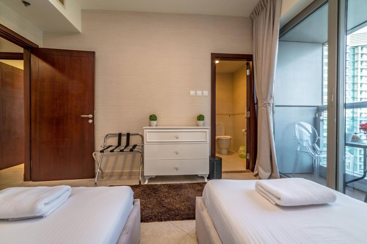 Yanjoon Holiday Homes - Princess Tower Apartments Dubai Esterno foto