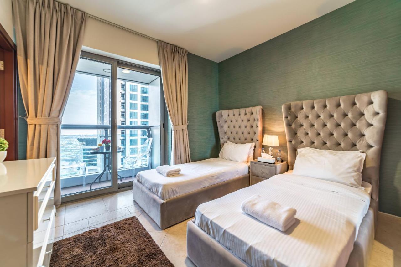 Yanjoon Holiday Homes - Princess Tower Apartments Dubai Esterno foto